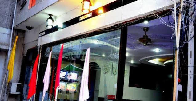 Hotel Peace Point - 1 Min Walking Distance From Station 뉴델리 외부 사진